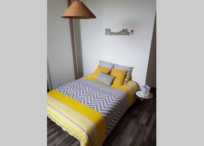 Holiday home La Commanderie Grand 10kms 