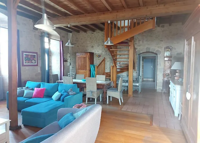 Holiday home La Commanderie Grand 10kms 