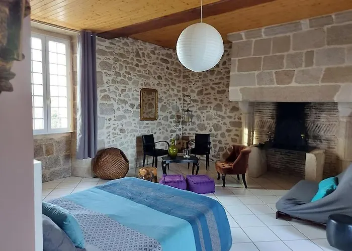 Holiday home La Commanderie Grand 10kms 