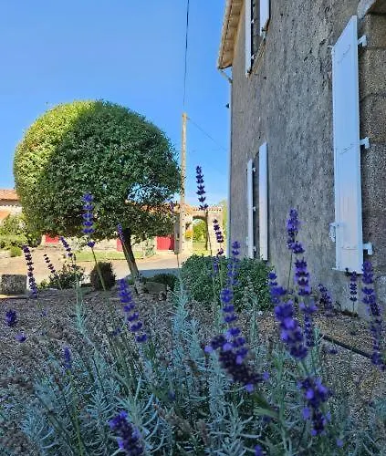 Holiday home La Commanderie Grand 10kms 